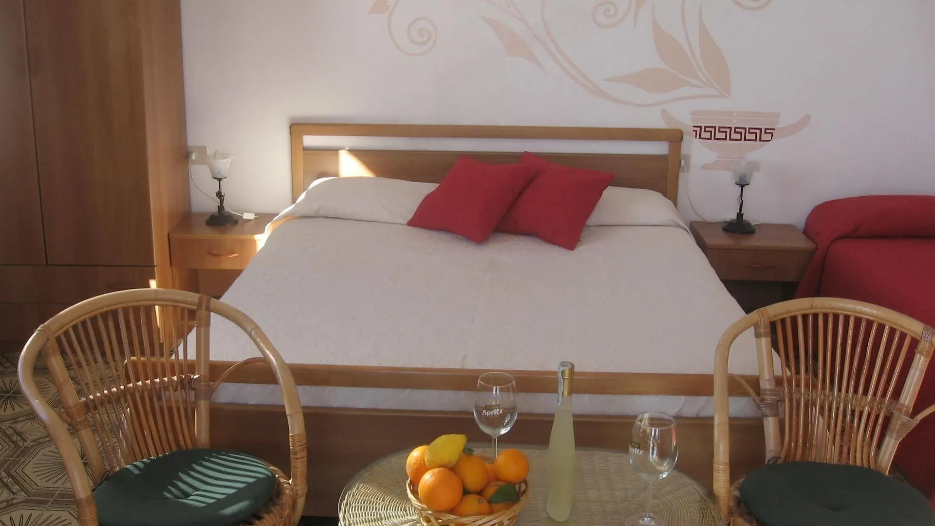 Hotel Orpheus Джардини-Наксос
